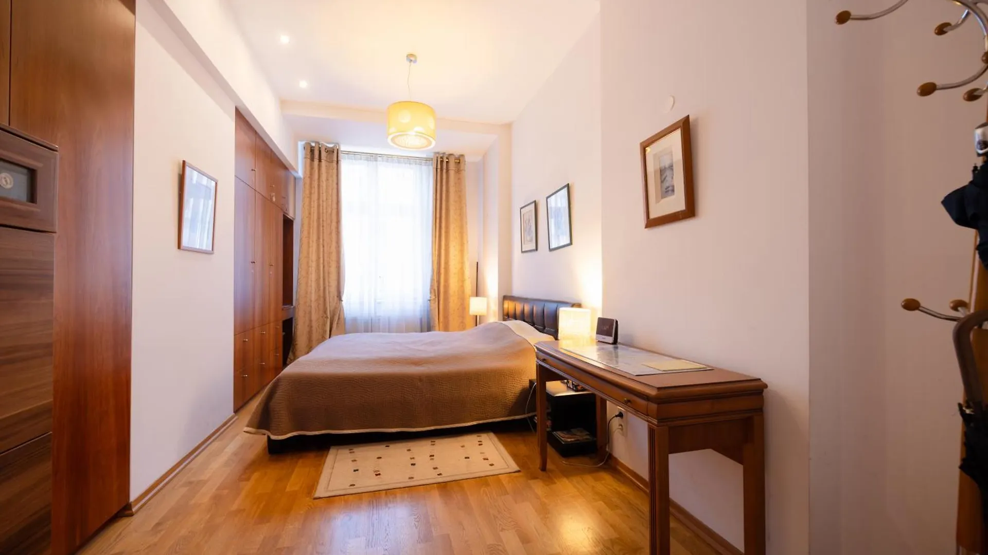One Bedroom City Center Krakow Apartment